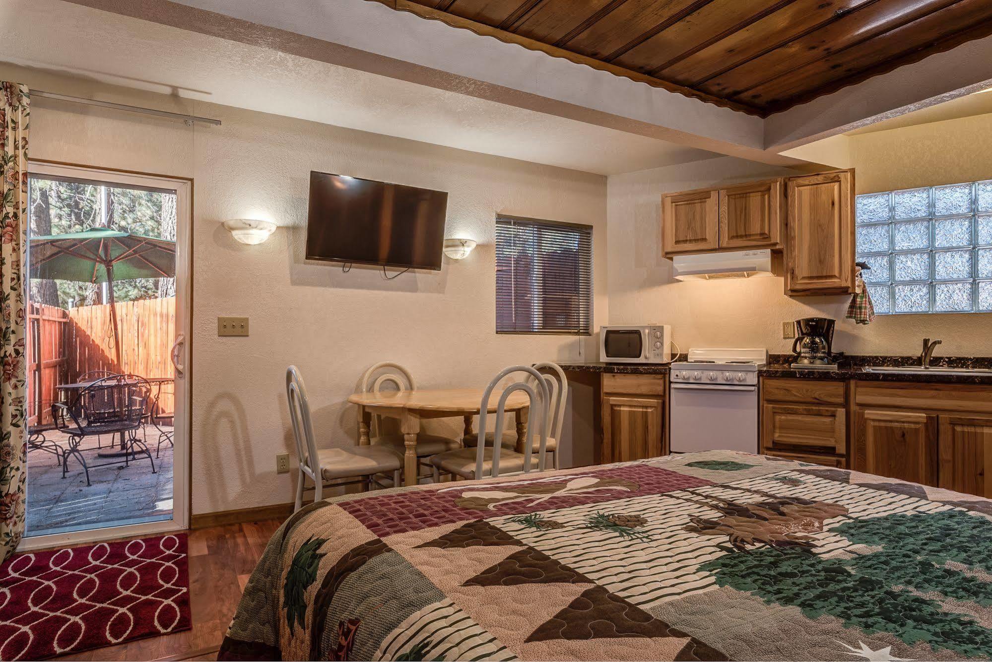 Doc'S Cottages South Lake Tahoeステートライン エクステリア 写真